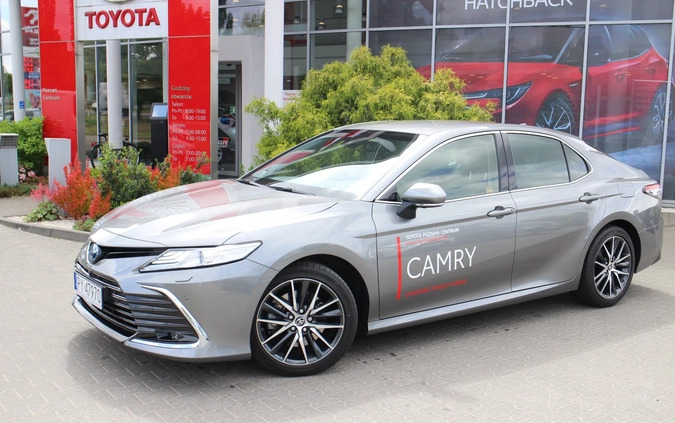 Toyota Camry cena 209900 przebieg: 9000, rok produkcji 2022 z Dzierżoniów małe 154